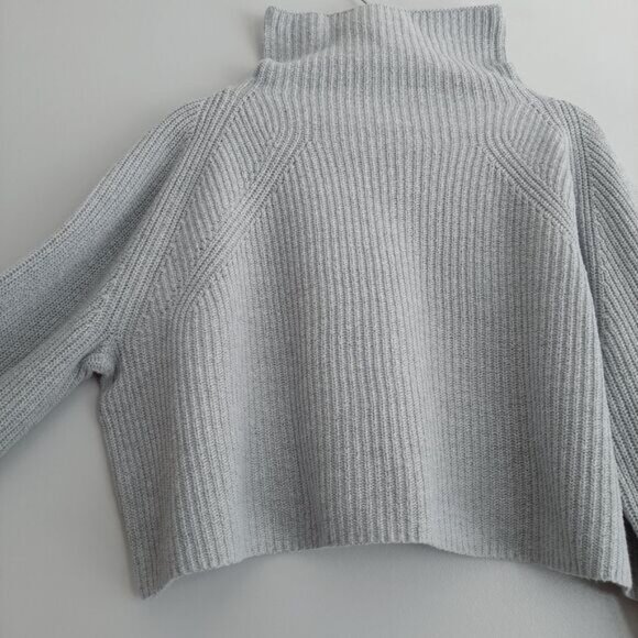 LEITH Nordstrom Cropped Turtleneck Sweater Grey Sz L - Picture 6 of 11